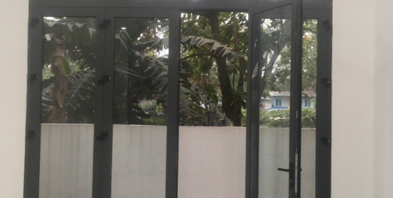 Cho thuê nhà lầu đúc nguyên căn DT250m2(Hầm+trệt+2lầu+sân thượng)