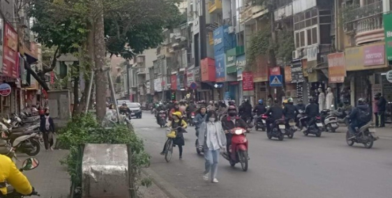 CẦN TIỀN BÁN GẤP?Hơn 4 tỷ?33m² MẶT PHỐ THỤY KHUÊ - KINH DOANH - Ô TÔ VÀO N