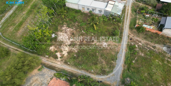 Cần bán lô đất kế bên trường tiểu học Truông Mít