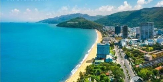 khách sạn 2 mặt tiền - vị trí thuận lợi - view biển - view phố