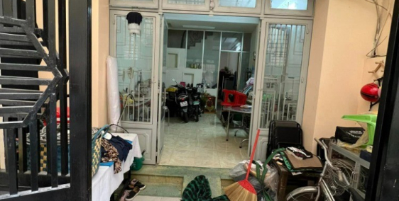 Nhỉnh 5 tỷ có nhà đẹp 4 tầng,hẻm xe hơi sát CV Làng Hoa,P.9,GV