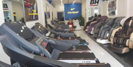 Bán nhà mặt tiền đường lũy bán bích, 2 tầng, nhựa 20m2, 106m2 chỉ 20.5 tỷ