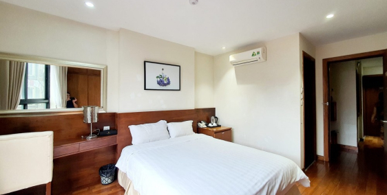 Bán khách sạn phố Trần Hưng Đạo, Hoàn Kiếm, vị trí đỉnh, 97m x 8T, mtiền 8, 25