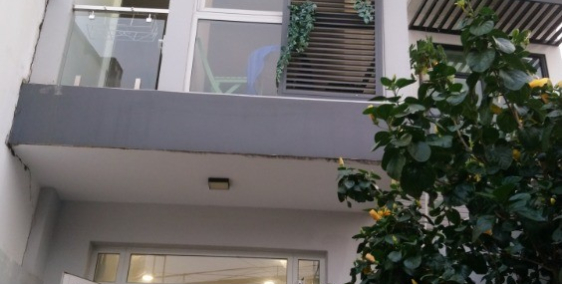 Bán nhà mặt tiền đường, gần chợ, trường học, đang kinh doanh trà sữa