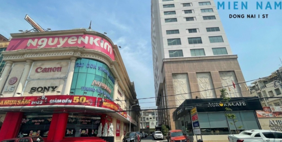 mặt bằng kinh doanh mặt tiền Phạm Văn Thuận gần Vincom 10 x 12