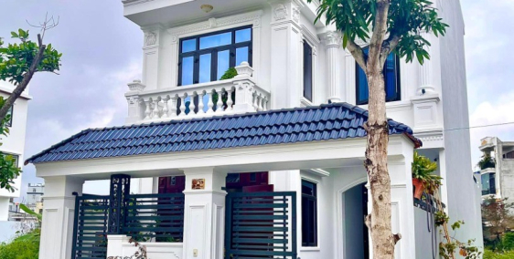 HOTBÁN NHÀ BIỆT THỰ VƯỜN HỒNGHOT