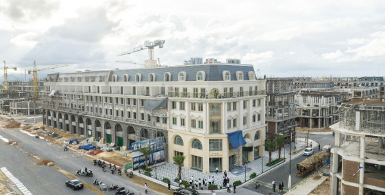 Bán khách sạn mini mặt biển võ nguyên giáp giá thuê 200tr/tháng sang sổ ngay