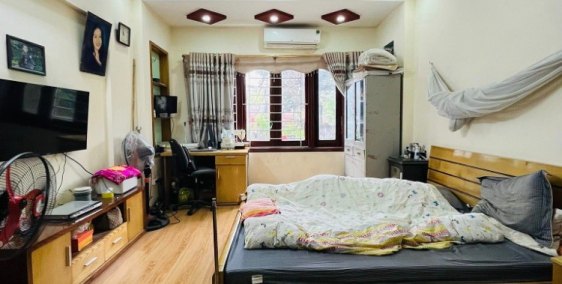 Bán nhà Hoàng Ngân, Nhân Chính,Thanh Xuân,4.45 tỷ, 38m2, gần phố, ô tô, kinh doa