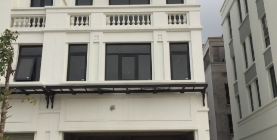 Chuẩn bị bàn giao shophouse mặt đường trần quốc nghiễn