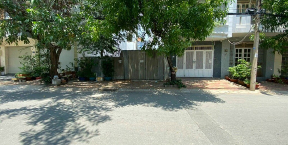 Cần Bán Đất C28 khu Nam long Phú Thuận,Quận 7 dt 4x20m