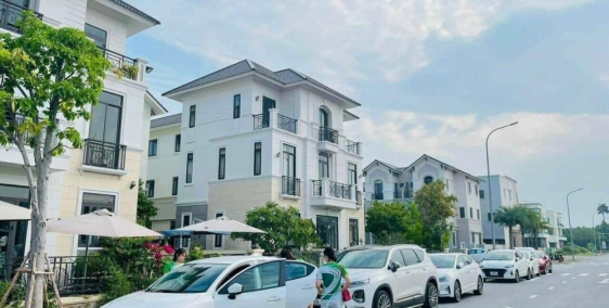 Biệt thự đơn lập gần công viên trung tâm, view thoáng, giá tốt nhất khu đô thị