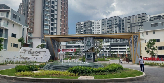 Chính chủ cần bán căn 2 phòng ngủ khu Diamond Brilliant tại Celadon City