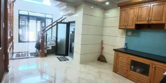 Nhà đẹp Nguyễn Kiệm - giáp Phú Nhuận - ngang 4m dài 10m giá 4,5 tỷ - hẻm thông