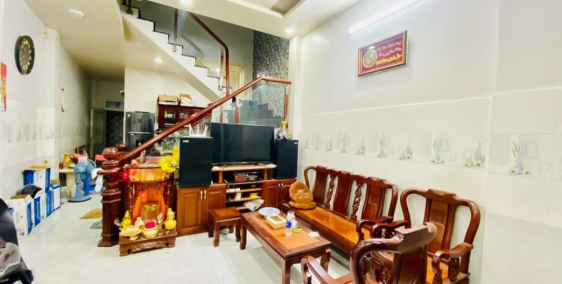 Nhà 3 tầng xe hơi đỗ cửa, cạnh UBND Quận Tân Phú, 5.95 tỷ