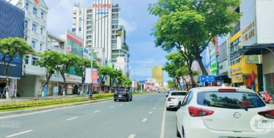 Đất đường Nguyễn Văn Linh, 216m2, ngang 9m. Hướng nam, giá tốt.