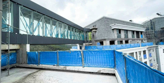 Bán cắt lỗ căn hộ cao cấp penthouse căn góc