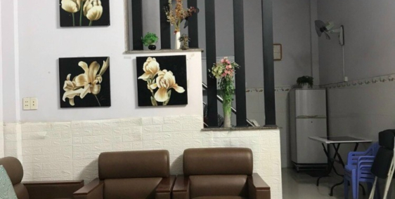 Giảm 400tr! Bán nhà Hẻm Trường CHinh.p14,TB. DT 4.2x10, 2 lầu đẹp