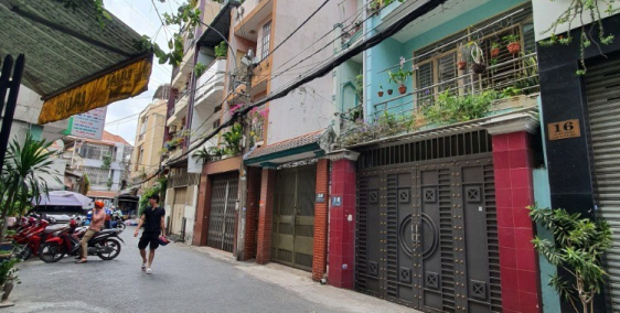 Quá rẻ MTNB Khu K300, P12, Tân Bình. DT 5.5x14. 2 lầu chỉ nhỉnh 12 tỷ đường ô tô