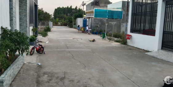 Bán nhà sổ riêng đường lớn thích hợp ở ngay