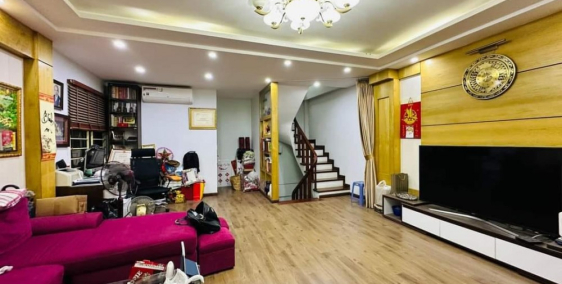 bán nhà mặt ngõ phố Thành Công 65m2 5tầng mặt tiền 6m chốt chỉ hơn 4tỷ