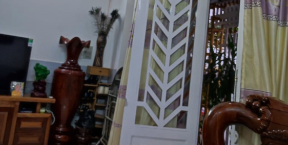 MẶT TIỀN- 142m2 x 3 tầng & 6 phòng trọ -chỉ hơn 6tỷ - Phường 5 -  rất hợp xây