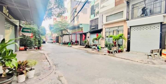 Bán nhà 4 tầng phan huy ich tân bình ,giá 3 x tỷ