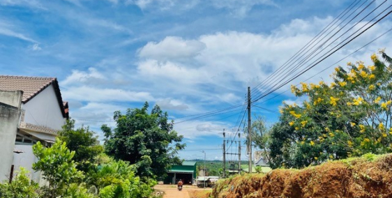 BÁN LỖ THU HỒI VỐN 1,1 sào đất đắk sin có sẵn 200m2 thổ cư chỉ 450tr