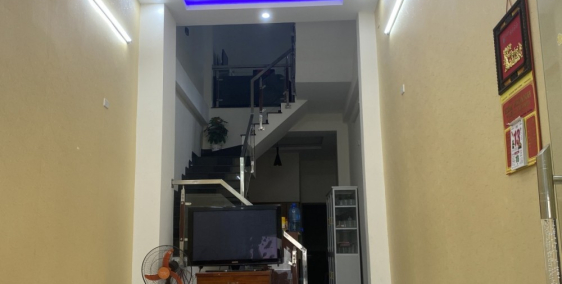 Bán nhà đường Đặng Thuỳ Trâm, Hải Châu, 3 tầng, 82 m2, gần sân bay Đà Nẵng, ô