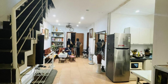 Bán nhà mặt phố Cửa Bắc, Ba Đình, vị trí đẹp, kinh doanh sầm uất, 52m, 4 tầng,