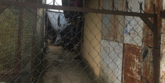 Đất( có sẵn nhà trọ cũ), thích hợp làm kho xưởng, buôn bán