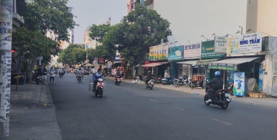 BÁN NHÀ MẶT TIỀN ĐƯỜNG TÂN HƯƠNG. QUẬN TÂN PHÚ. DT: 64,5m2