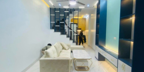 BÁN NHÀ Ở CỰ LỘC – VIEW SANG ROYAL CITY - LÔ GÓC 3 MẶT THOÁNG