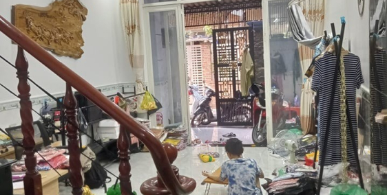 Nhà 3 tầng ô tô đỗ cửa Trường Chinh, gần Chợ Võ Thành Trang, 3.5 tỷ