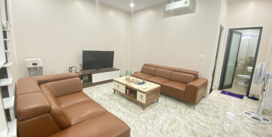 Bán nhà Mặt tiền đường Tiểu La, Quận Hải Châu. Nhà 3 tầng, DT 100 m2. Đường Ô