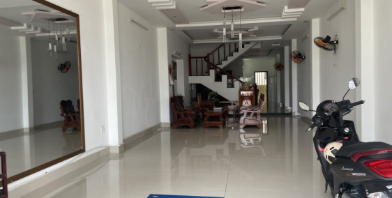 Bán nhà Mặt tiền đường Nguyễn Lộ Trạch, Quận Hải Châu. Nhà 4 tầng, DT 112 m2.