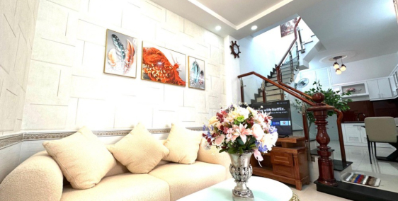 (Gò Vấp)Bán nhà nhỏ tuyệt đẹp sát mặt tiền Lê Đức Thọ 34m2 2tầng 3.3tỷ.