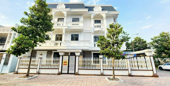 Bán Biệt Thự 2 Mặt Tiền Mới Xây Kiên Cố Ngay trường Song Ngữ Lạc Hồng