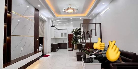 Bán Nhà #TRÍCH_SÀI Ô TÔ ĐỖ CỬA. 7.5tỷ. 50m2. 4PN Cực Rộng. Cạnh Hồ Tây. Ban