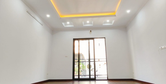 Bán nhà 43m2 4 ngủ phố Yên Phụ, Tây Hồ Ô tô dừng đỗ ngày đêm 6.6 Tỷ