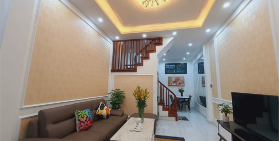 Bán nhà phố Nam Đồng, ô tô, DT35m2 x 5 tầng chỉ 5 tỷ. 0338080356