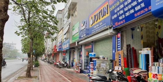 Bán nhà mặt phố Ngô Gia Tự, kinh doanh sầm uất, vỉa hè đá bóng, ngã 4 sầm uất