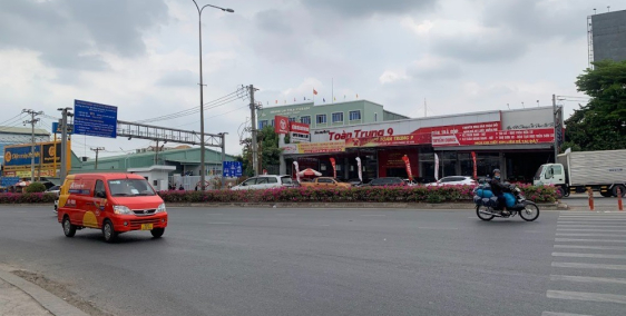 (Thủ Đức)bán gấp nhà 2tầng mặt tiền Quốc Lộ 13, Hiệp Bình Phước 270m2(6mx45)24tỷ