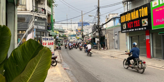 Bán nhà Siêu mặt tiền kinh doanh tiện lợi, Nguyễn xí P13 Bình Thạnh.DT 4.2x13m.