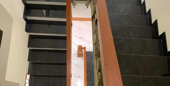 Mặt tiền Hoàng Diệu 4x15 P10 Phú Nhuận 9 tỷ