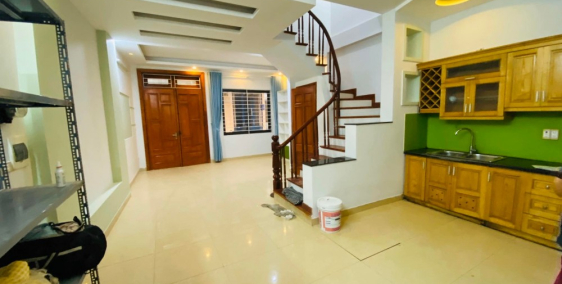 Bán nhà phố Vũ Trọng Phụng, nhà gần phố, DTXD57m2 x 5 tầng, MT5m. Nhỉnh 6 tỷ.