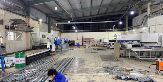 Cần nhượng lại hợp đồng thuê nhà máy 2016m trên lô đất 3500m tại khu công nghiệp