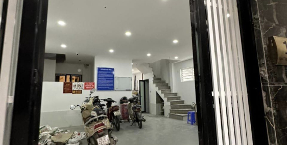 Bán CCMN phố Minh Khai, nhà mới, dòng tiền cao, vị trí đắc địa.