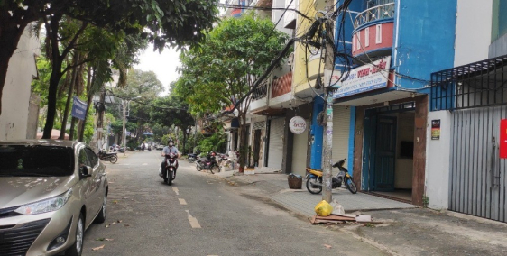 Bán nhanh nhà mặt tiền đường rộng, Ni Sư Huỳnh Liên, 6.9tỷ