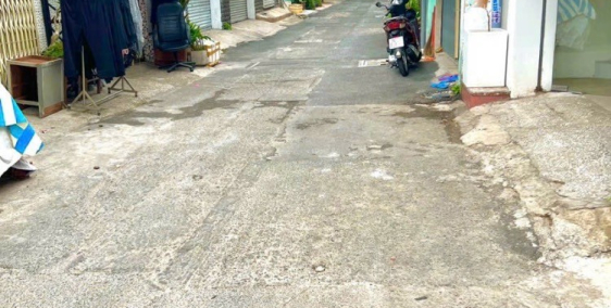 BÁN NHÀ NGUYỄN VĂN TRỖI ,TÂN BÌNH ,DTSD 96m2 ,NHÀ 4 TẦNG,HẺM XE HƠI , GIÁ CHỈ 3t