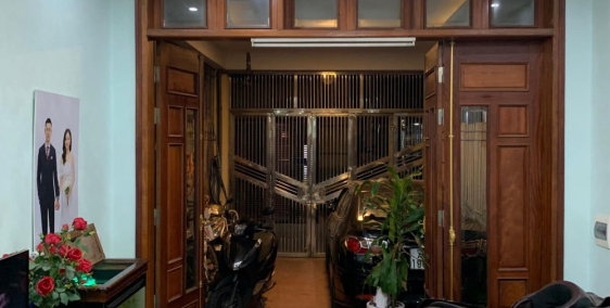 Bán ngôi nhà 86m2 phố Nghi Tàm, Tây Hồ Nhà đẹp Ở ngay Gara Ô tô 7 chỗ 8.2 Tỷ